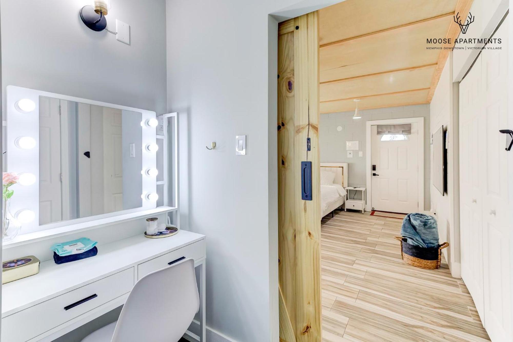 The Moose #6 - Modern Luxe Studio With Free Parking & King Bed メンフィス エクステリア 写真
